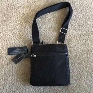 Tommy Hilfiger crossbody purse
